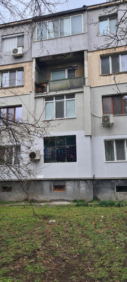 Зара Apartment Ruse Exterior foto